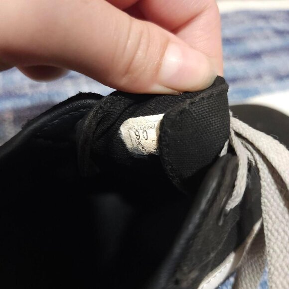 Vans Old Skool Shoe Black & White Size 9 with shoebox - Picture 5 of 8